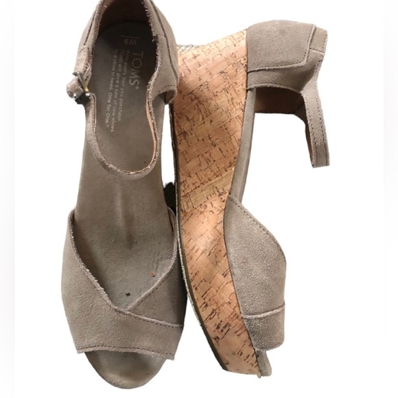 Toms Cork Wedge Suede Sandal Sz. W9 Taupe Ankle Strap Summer Casual Preppy - Picture 1 of 6
